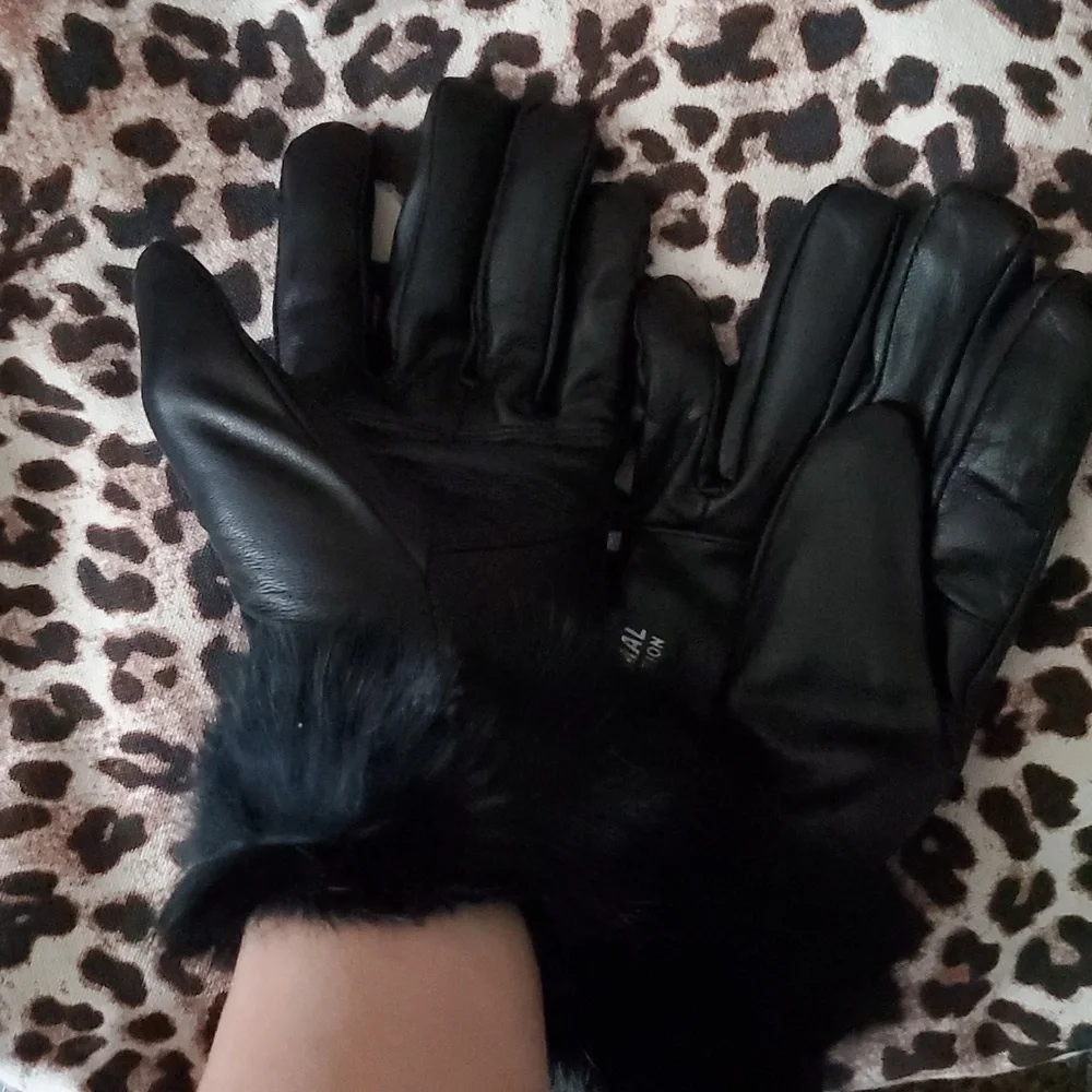 *NIP* Alpine Swiss Gloves - Picture 10 of 16